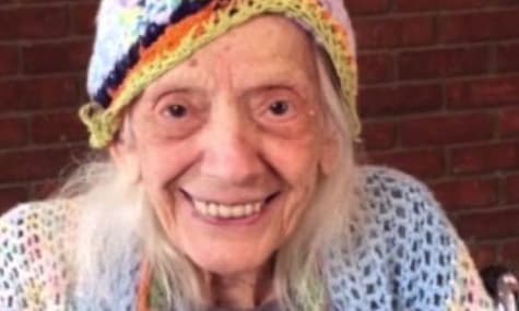 101-річна жінка змогла подолати коронавірус — це друга пандемія за її життя