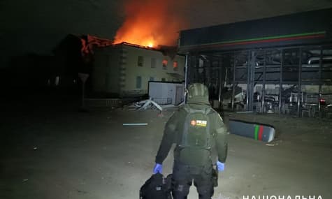 Уночі росіяни масовано вдарили по Костянтинівці: пошкоджено вокзал і храм