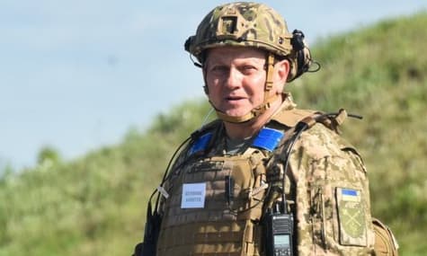 російські війська намагаються прорвати оборону на декількох напрямках, основні зусилля на Ізюмському — Залужний