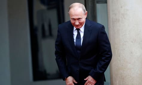 «Новый этап оккупации Донбасса»: как Украина реагирует на указ Путина о выдаче российских паспортов