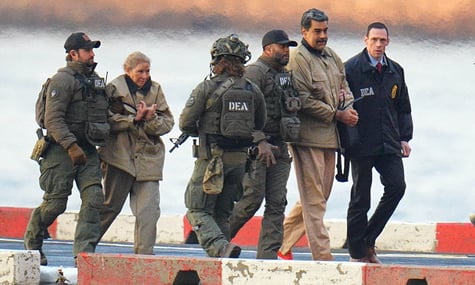 Мадуро та його дружина вдарилися головами об двері, намагаючись утекти від американських військових — CNN