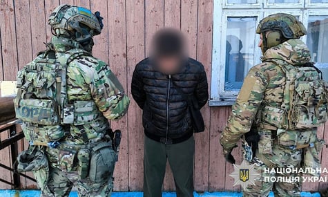 «Я не знаю, в якій машині сиджу». У Чернівцях два дні шукали 13-річну дівчинку, яка сіла в авто до незнайомця