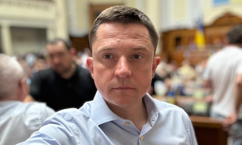 Депутат Олесь Довгий оголосив про складання мандата: Не бачу можливості бути продуктивним у парламенті