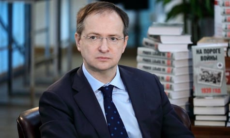 У росії розповіли, що Київ передав документ з умовами припинення вогню лише українською та англійською