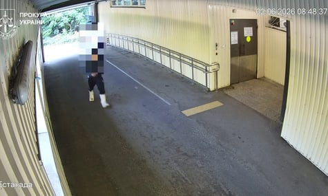 «Рецидивіст зі стажем». У Харкові підозрюваний у розбої втік з лікарні через вікно із загіпсованими ногами