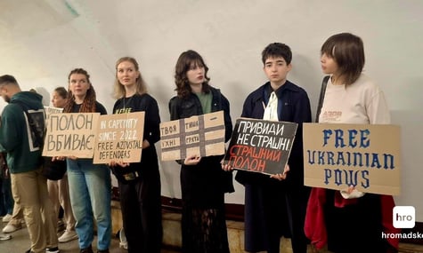 У Києві відбулася щотижнева акція Free Azov на підтримку військовополонених та зниклих безвісти (ФОТО)