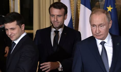 Зеленський поговорив телефоном з Путіним: акцентували увагу на обміні полонених