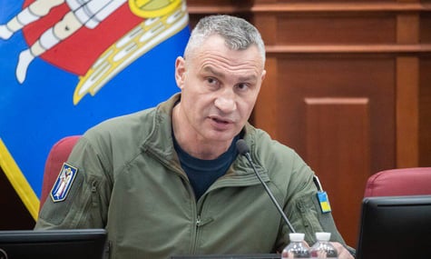 Кличко дав головам РДА час до вечора на прибирання снігу: Інакше буду звертатися до президента