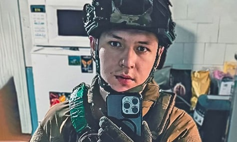 «Був весь синій»: поліція два місяці розслідує смерть військового на Донеччині, а рідні кажуть про вбивство — «Суспільне»