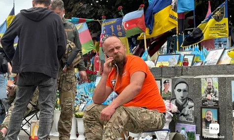 Ветеран, який голодує на Майдані, поштовхався з поліцією, намагаючись «урятувати» затриманого товариша