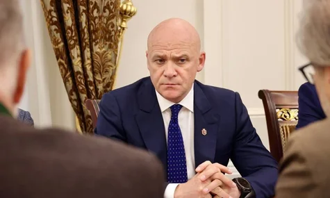 Пенсію Труханова «поки не чіпали» після позбавлення його громадянства України