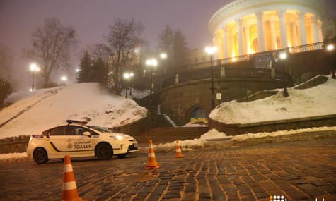 У Києві на Алею Героїв Небесної Сотні направили патрульних після посту журналіста Громадського