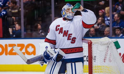 Заливальник льоду замінив воротаря команди НХЛ й допоміг їй виграти матч