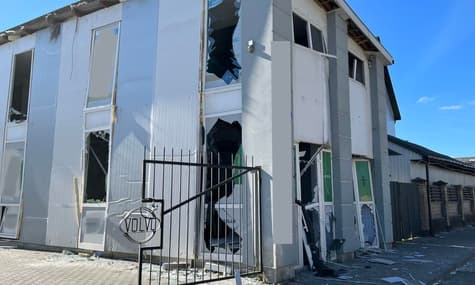 Майже увесь Львів залишається без світла після ранкових обстрілів