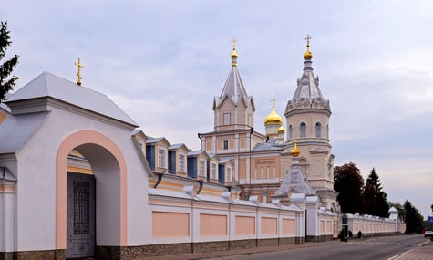 Суд відкликав позов щодо ліквідації Корецького монастиря на Рівненщині, що підпорядковується патріарху Кирилу