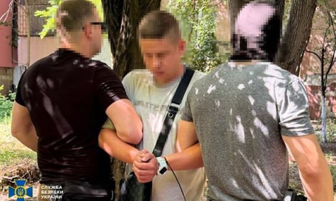СБУ затримала чоловіка, який активував для росіян понад 1000 систем Starlink