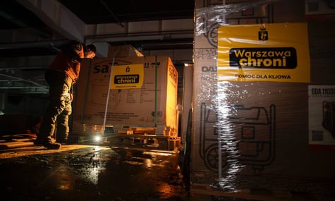 Генератори від громади Варшави — уже в Києві. Місто прийняло першу партію