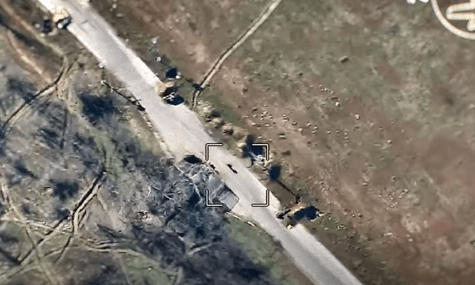 Скриншот з відео. Розвідники евакуювали з окупації родича військового ВМС України