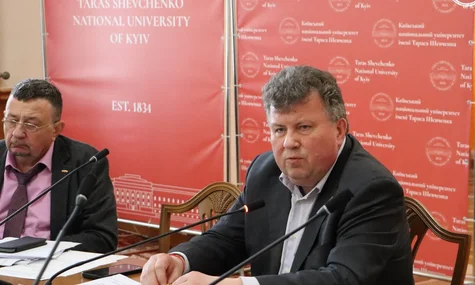 Ректора КНУ Бугрова звільнили з посади. Той каже: це процедура перед виборами у виші
