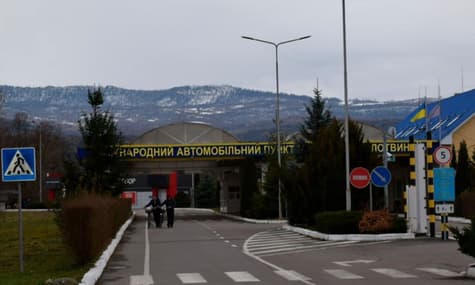 Щодоби з України виїжджають близько 6 тисяч чоловіків призовного віку. Це переважно водії вантажівок