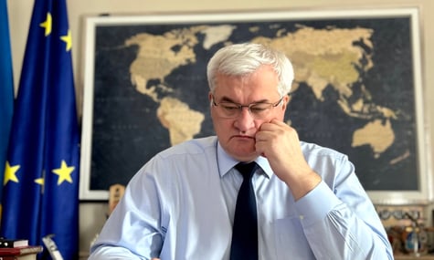 «Мета — уникнути непотрібної ескалації». На тлі погроз Ірану Сибіга вперше зателефонував очільнику іранського МЗС