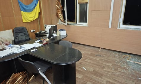 «У нас катастрофа». російська атака пошкодила Книжкову палату, де зберігаються усі видання України з 1917 року