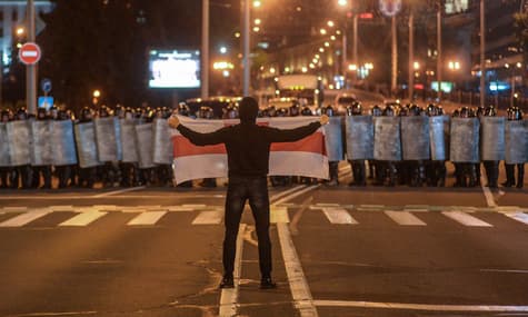 «Два человека подтверждают информацию — лишь тогда мы публикуем». Как телеграмм-каналы координируют протесты в Беларуси