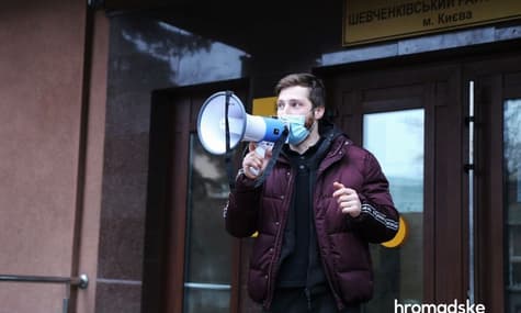 Суд відправив під домашній арешт ще одного учасника протесту під Офісом президента