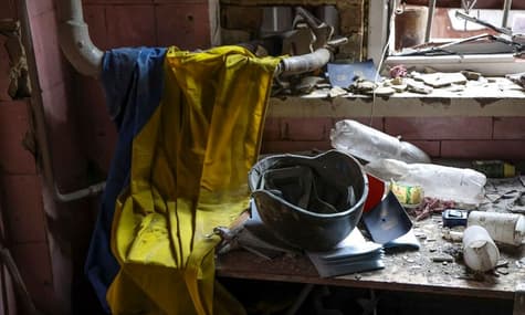 Anesthesiologist who fled Mariupol on life in besieged city and escape