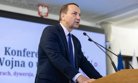 МЗС Польщі очікує, що Україна «виправить помилку» щодо назви підрозділу «імені Героїв УПА»