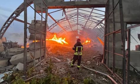 Окупанти здійснили атаку на Україну — є руйнування в різних областях. Що відомо?