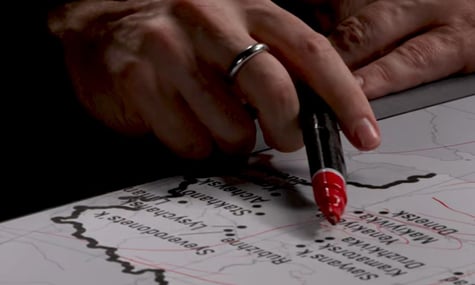 Зеленський з картою України на подкасті The Diary Of A CEO