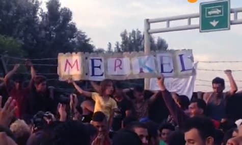 Hundreds Of Refugees Strike to Demand Passage Through Hungary