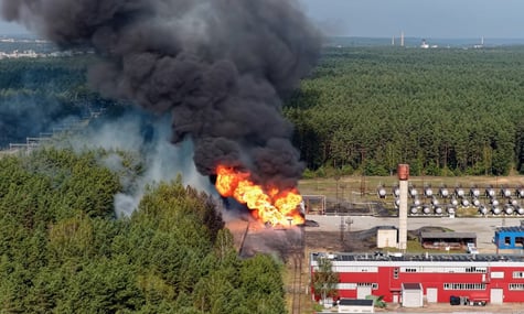 У Вільнюсі загорілися залізничні вагони зі зрідженим газом. Жителям порадили перебувати вдома