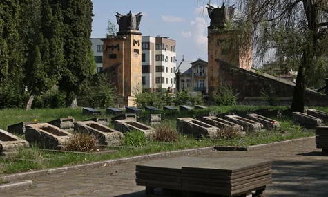 Ексгумація радянських військових у Львові: одного з полковників поховали долілиць