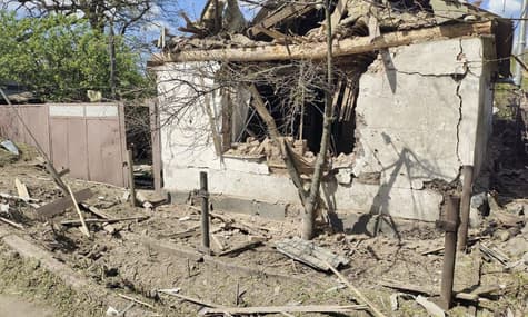 В Донецкой области от российских ударов с начала суток уже погибли по меньшей мере 9 человек