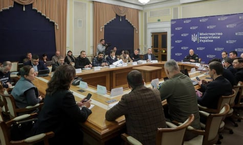 Шмигаль про ситуацію в енергетиці: Графіки відключень можуть погіршуватися