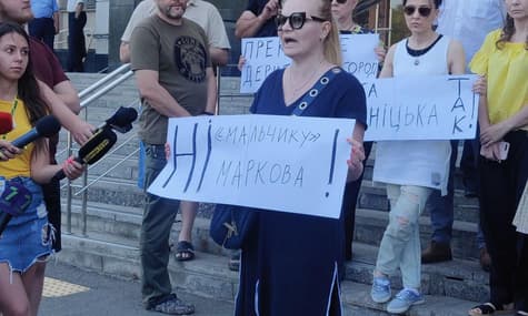 В Одесі люди вийшли на акцію проти призначення нового очільника області