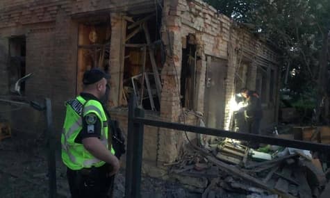 Нічна атака: над Києвом збили понад 40 повітряних цілей, в Одесі уламки впали на портову інфраструктуру