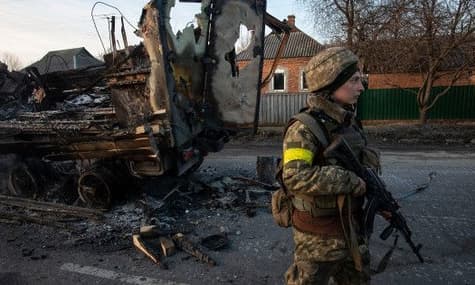 Окупанти шиють форму ЗСУ, а Україна відповіла Папі Римському: головне за ніч 4 травня