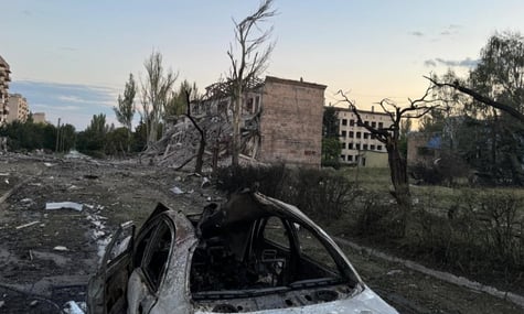 Оккупанты сбросили планерную авиабомбу на Селидово: есть погибшие и раненые