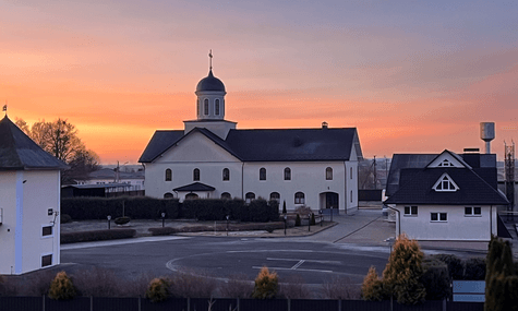 Вертолетная площадка, отель и аренда земли. Как живет монастырь УПЦ (МП) в Волынской области, настоятельницу которого называют «кумой Медведчука»