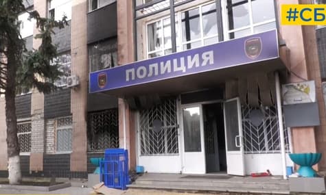 На 140 місць — 400 людей. У Куп'янську окупанти тримали людей у переповнених «тюрмах», доводилося спати стоячи