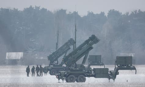 Германия давит на США, чтобы та передала Украине хотя бы еще одну установку Patriot — Bloomberg