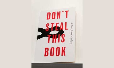 Книга під назвою «Не крадіть цю книгу» (Don’t sleal this book)