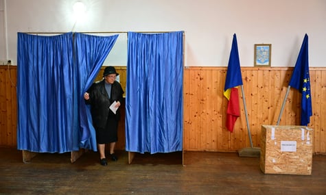 У Румунії триває другий тур президентських виборів: розповідаємо про кандидатів та чому це важливо для України