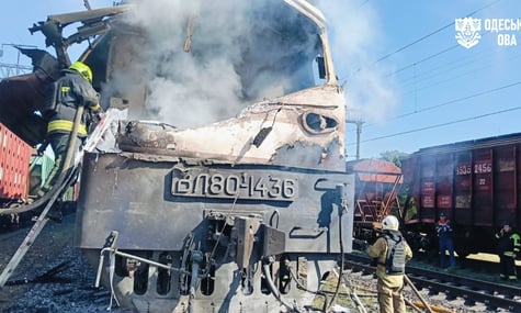 На Одещині російський дрон влучив у пасажирський поїзд — загинули машиніст та його помічник (ДОПОВНЕНО)