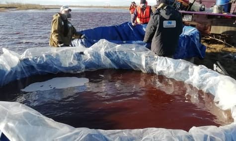 У Росії рятувальники планують за 2 тижні усунути наслідки аварії з вилитим дизелем
