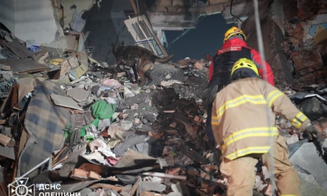 Під завалами в Одесі знайшли тіло чоловіка