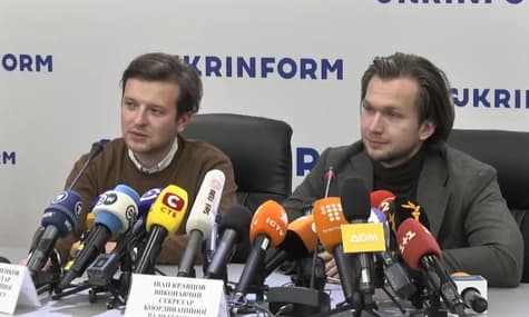 Мешок на голове, порванный паспорт и фейк от Лукашенко: как белорусских оппозиционеров принудительно в Украину вывезли